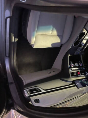 2022 Genesis G70 2.0T