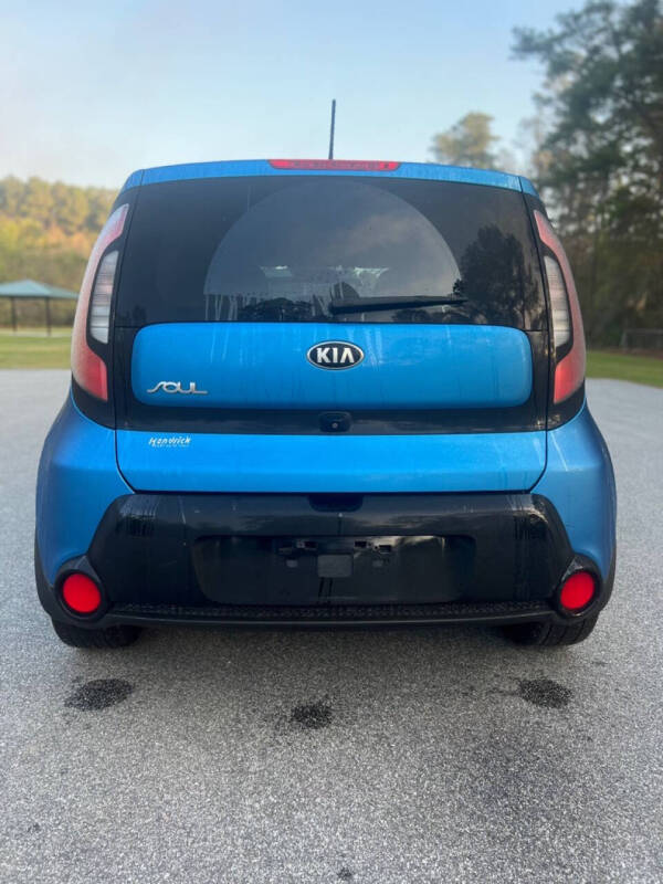 2016 Kia Soul +