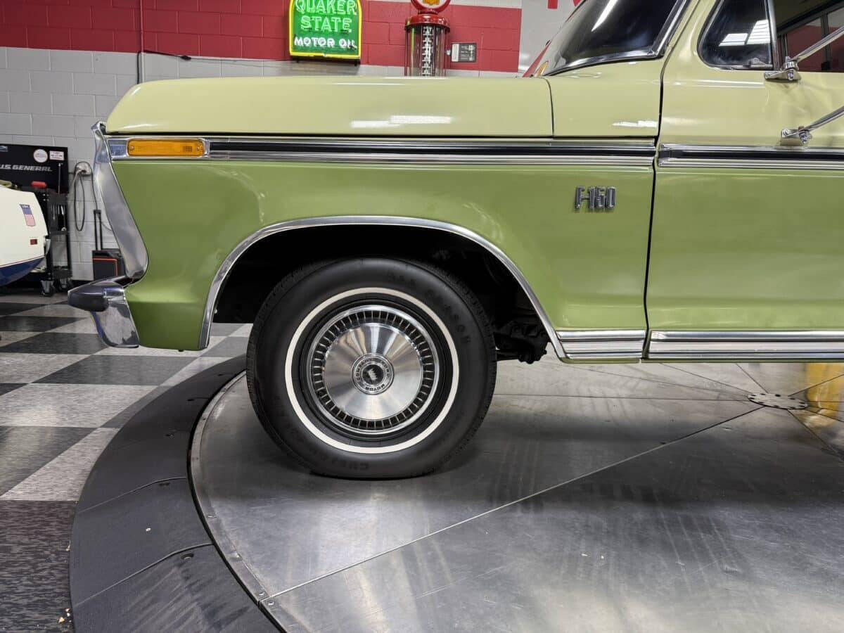 1976 Ford F-150 22