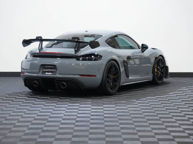 2023 Porsche 718 Cayman GT4 RS