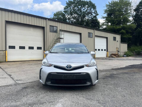 2017 Toyota Prius v Two