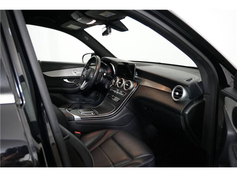 2020 Mercedes-Benz GLC GLC 300