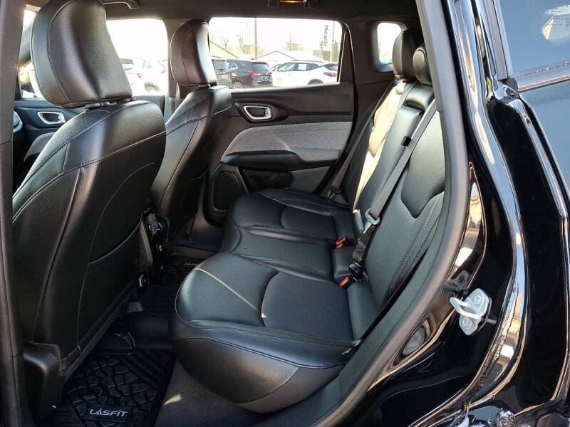 2023 Jeep Compass Latitude Lux