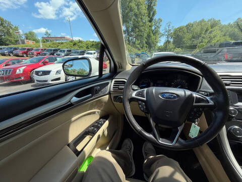 2015 Ford Fusion SE