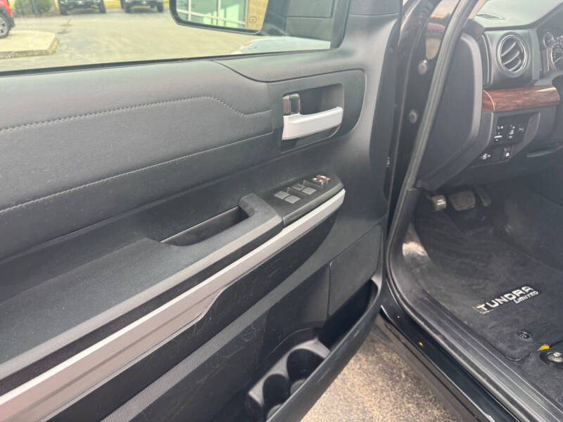 2017 Toyota Tundra Limited