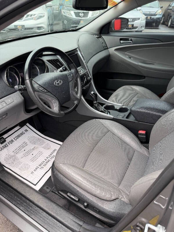 2013 Hyundai Sonata SE