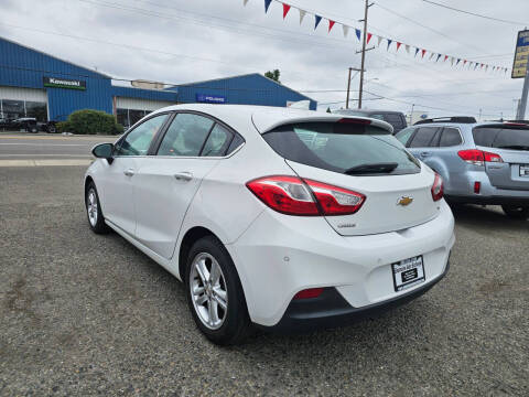 2017 Chevrolet Cruze LT Auto