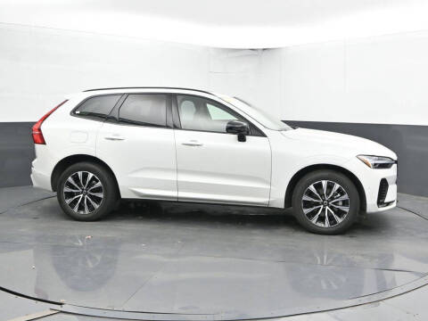 2025 Volvo XC60 B5 Plus Dark Theme