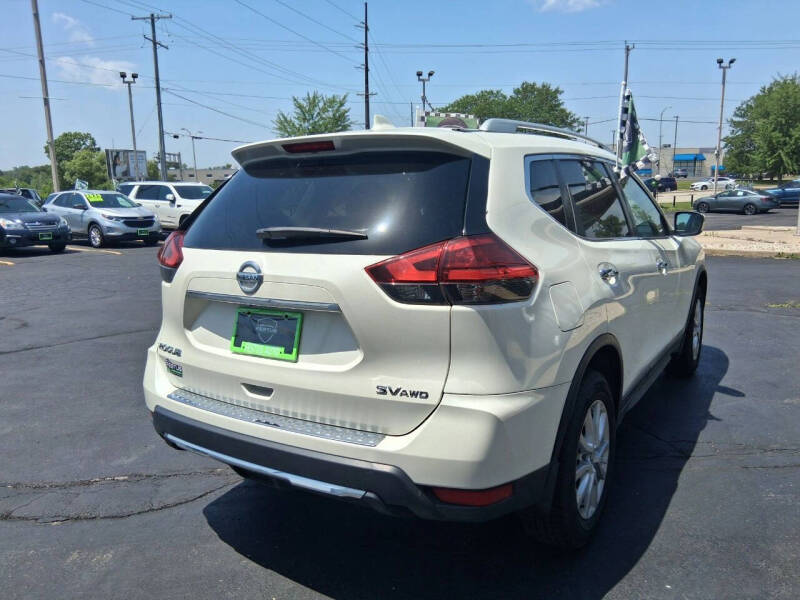 2017 Nissan Rogue SV