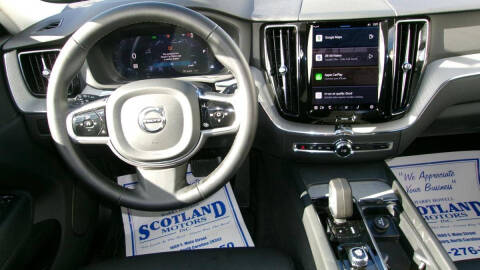 2025 Volvo XC60 B5 Plus Dark Theme