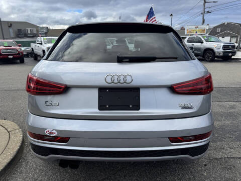 2016 Audi Q3 2.0T quattro Prestige