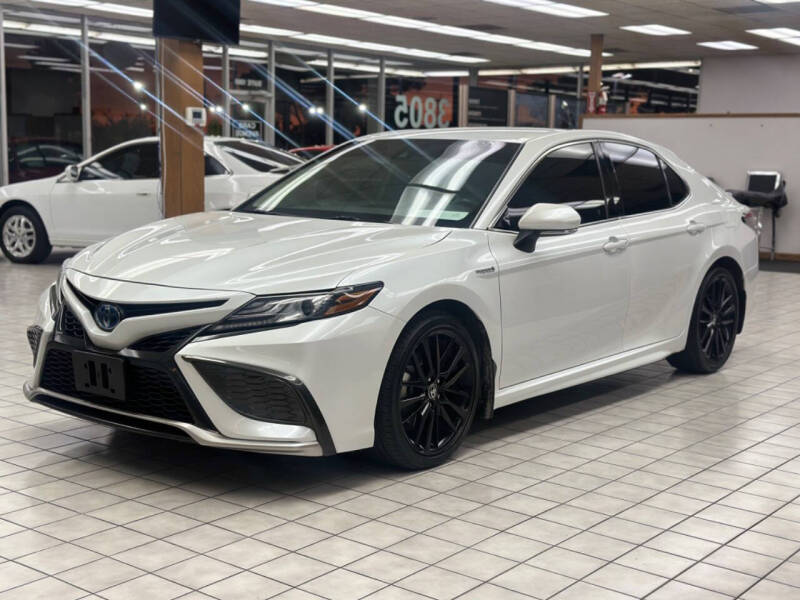 2021 Toyota Camry Hybrid for sale at CARS AVENUE INC in Sacramento CA