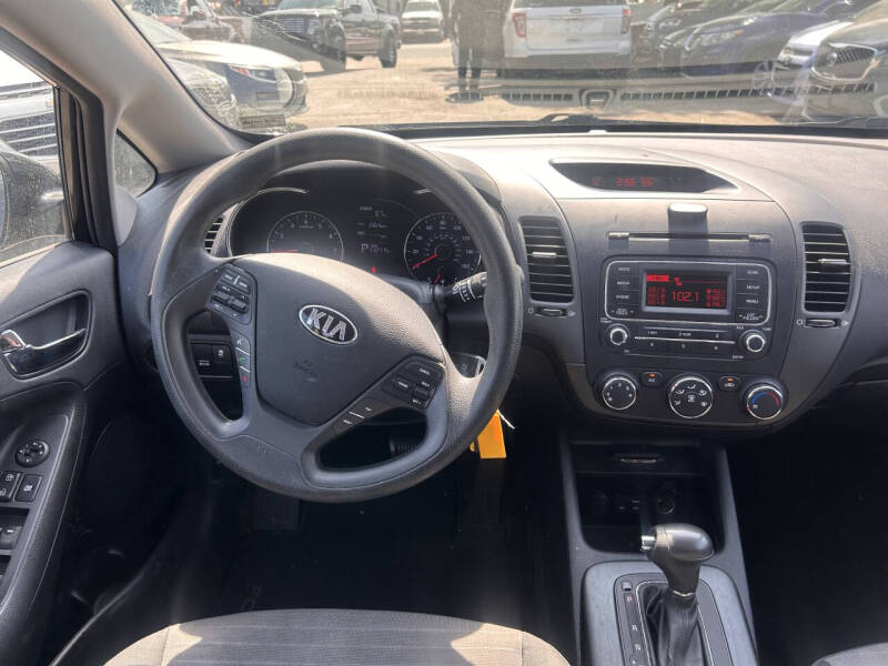 2016 Kia Forte5 LX
