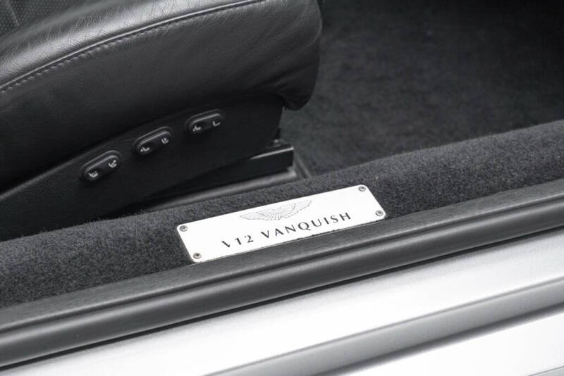2005 Aston Martin V12 Vanquish S