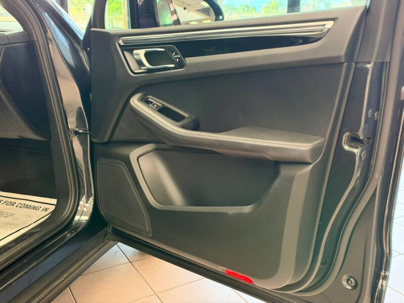 2018 Porsche Macan