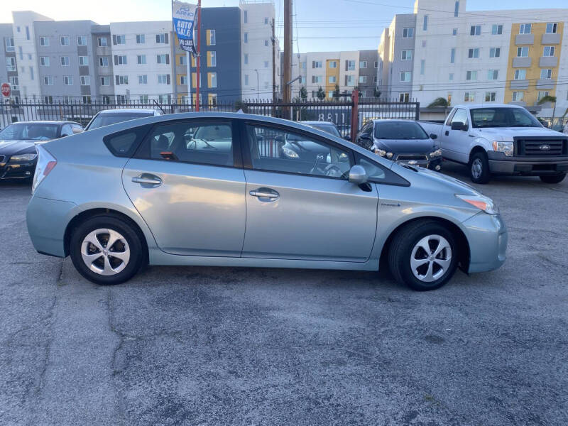 2014 Toyota Prius Three