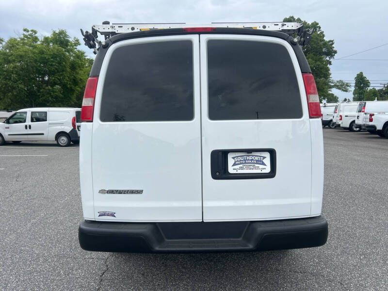 2017 Chevrolet Express 2500