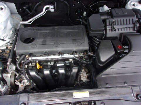2010 Hyundai Santa Fe for sale at ALPINE MOTORS in Milwaukie OR
