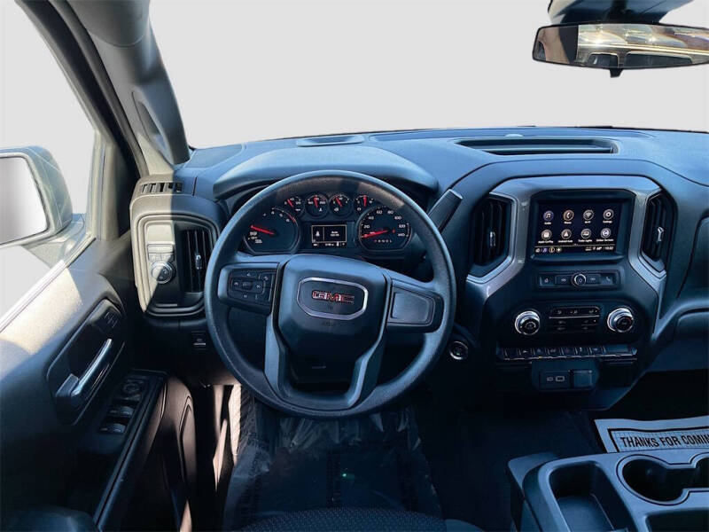 2024 GMC Sierra 1500 Pro