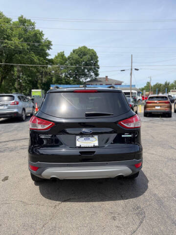 2016 Ford Escape SE