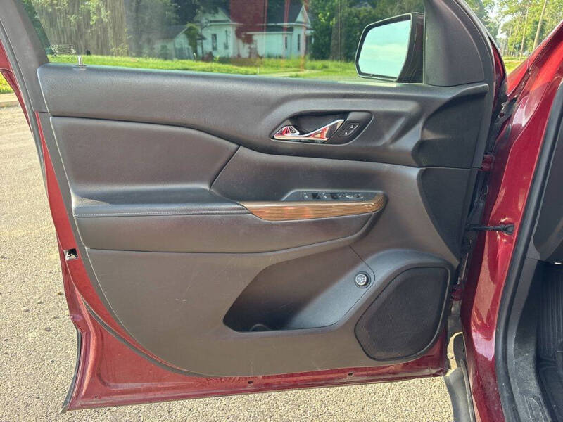 2017 GMC Acadia SLE-2