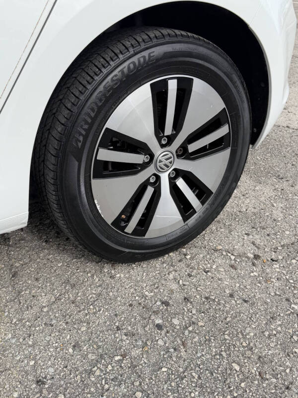 2015 Volkswagen e-Golf SEL Premium