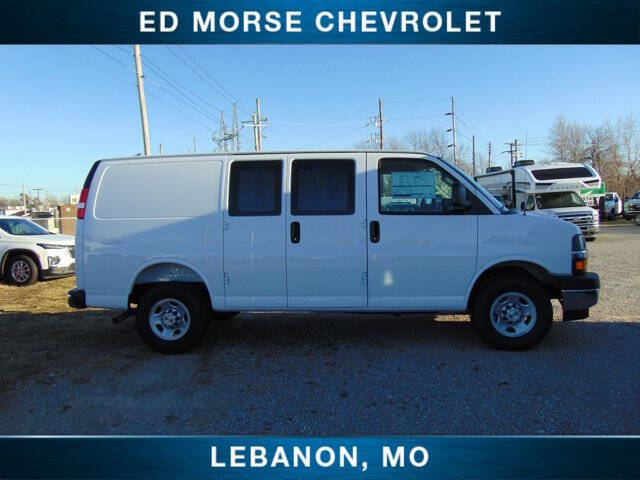 2025 Chevrolet Express 2500