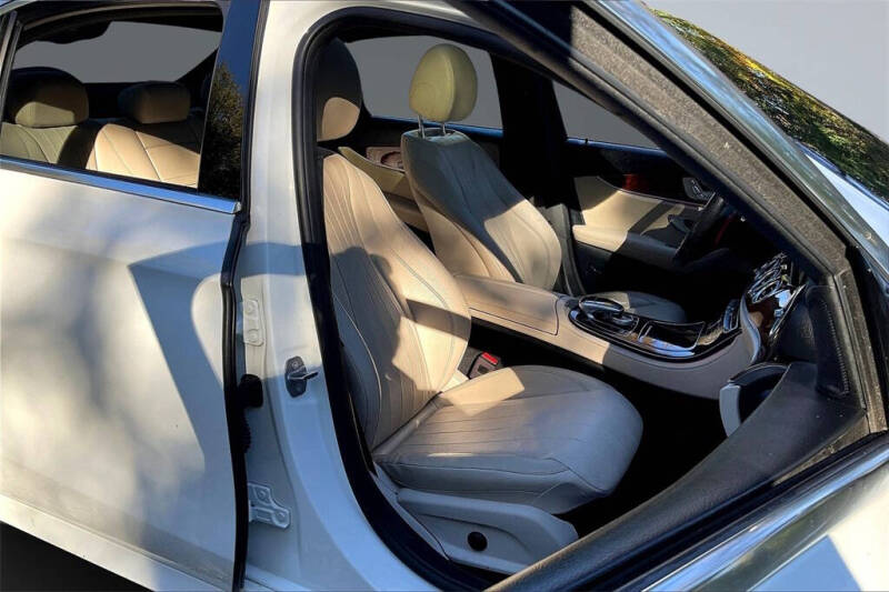 2018 Mercedes-Benz E-Class E 300