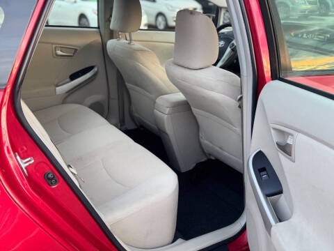 2013 Toyota Prius One