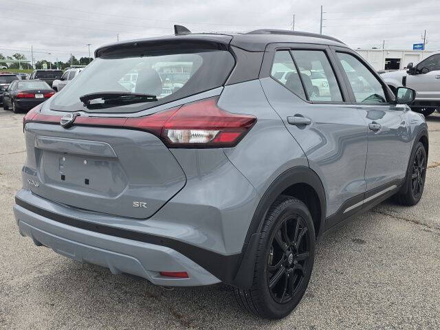 2023 Nissan Kicks SR