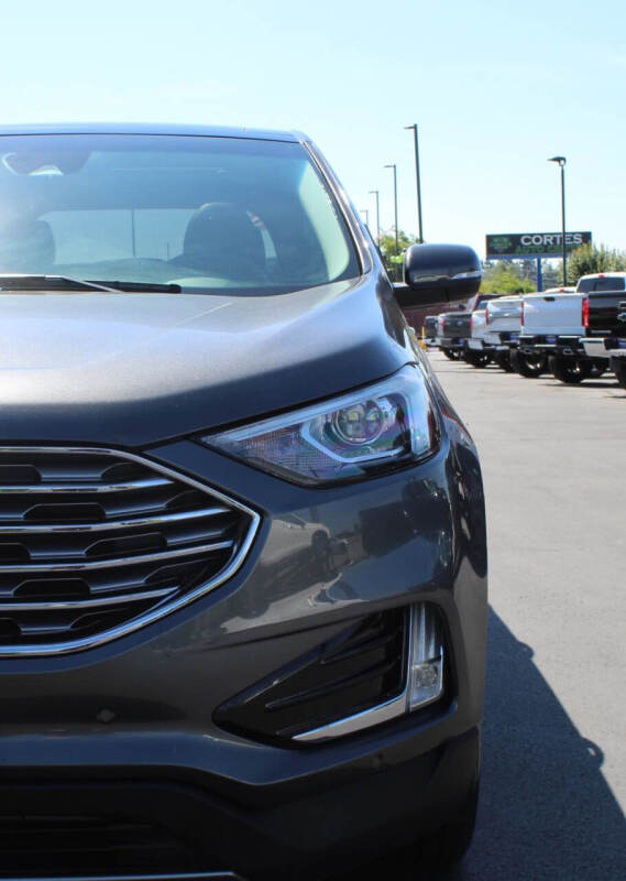 2019 Ford Edge Titanium