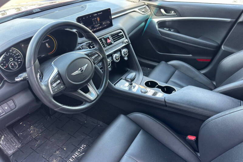 2022 Genesis G70