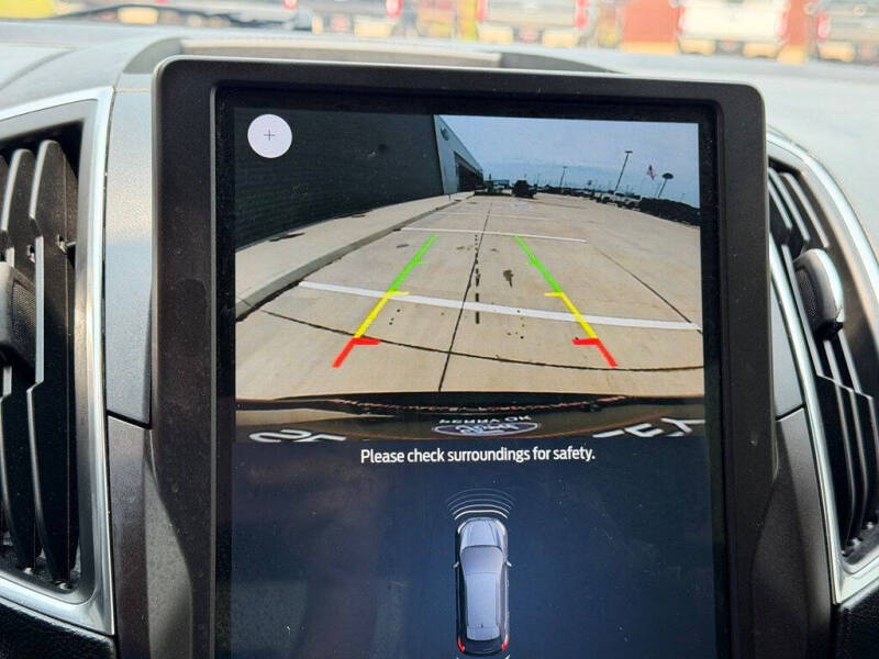 2021 Ford Edge Titanium