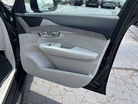 2023 Volvo XC90 Recharge T8 Plus Bright Theme 6P