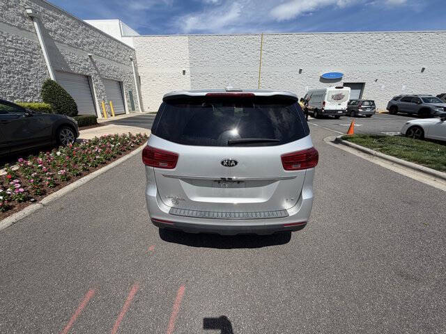 2020 Kia Sedona LX