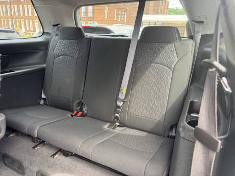 2015 GMC Acadia SLE-2