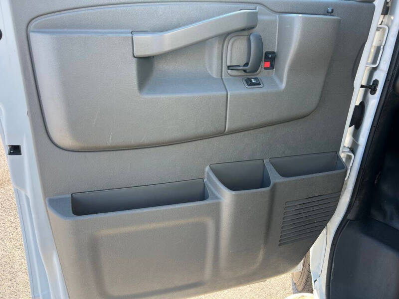 2024 GMC Savana 2500