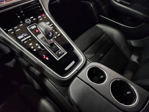 2023 Porsche Panamera