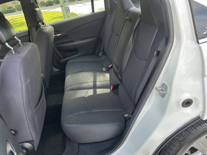 2013 Chrysler 200 LX