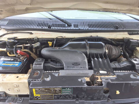 2005 Ford E-Series E-350 SD XLT