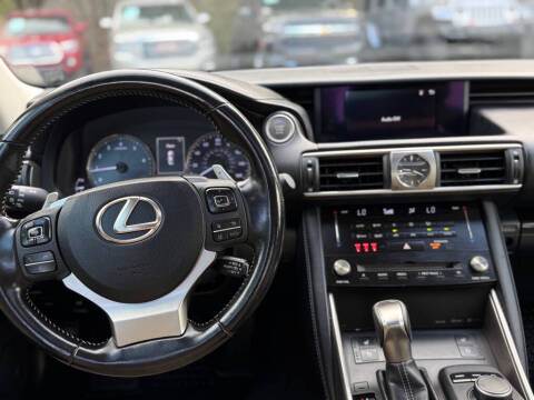 2017 Lexus IS 300