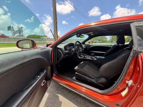 2021 Dodge Challenger SXT