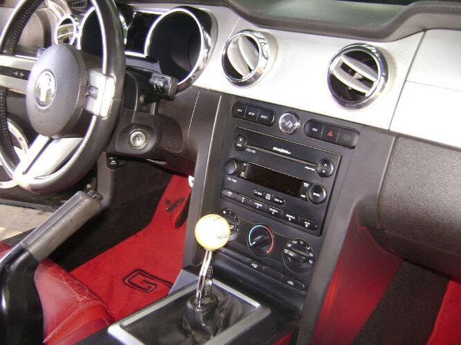 2007 Ford Mustang GT Deluxe