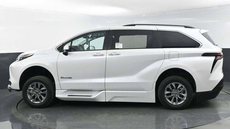 2025 Toyota Sienna