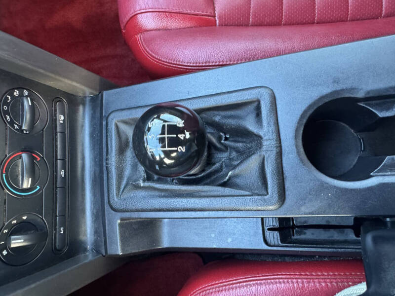 2006 Ford Mustang GT Deluxe