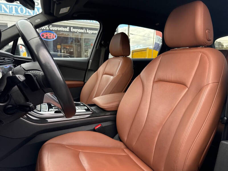 2022 Audi Q7 quattro Premium Plus 55 TFSI