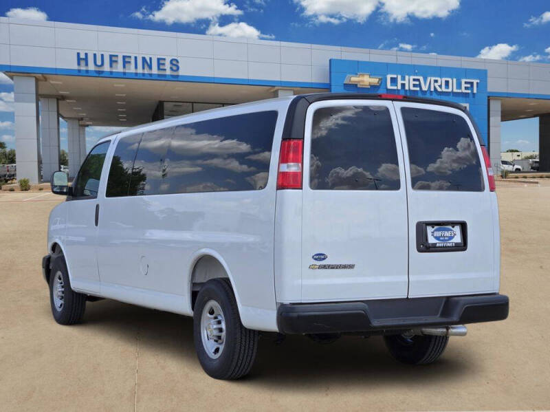 2026 Chevrolet Express LS 3500