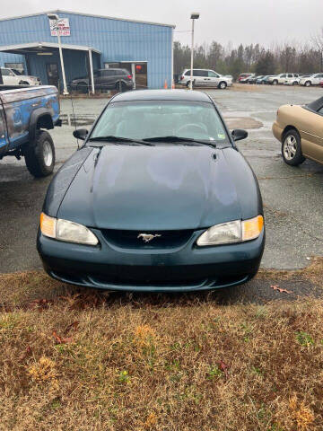 1995 Ford Mustang for sale at Lighthouse Truck and Auto LLC in Dillwyn VA