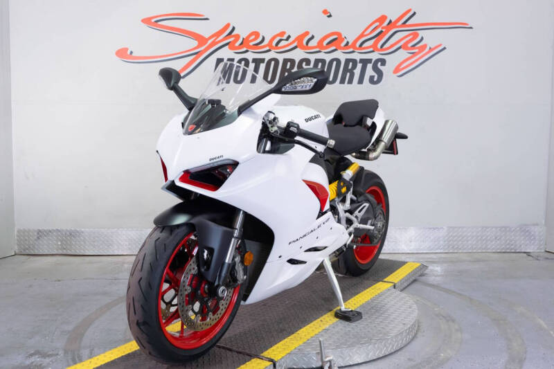 2022 Ducati Panigale V2