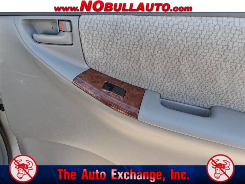 2003 Toyota Corolla LE